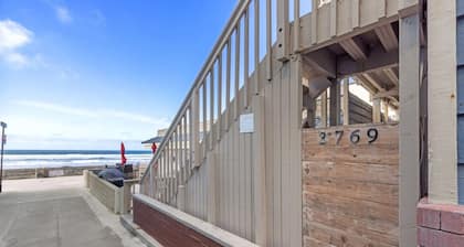 On Boardwalk, Ocean View, Parking, Hear The Waves