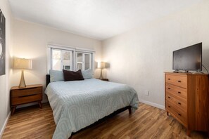 2 bedrooms, WiFi, bed sheets