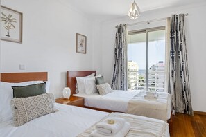 3 bedrooms, iron/ironing board, travel cot, free WiFi