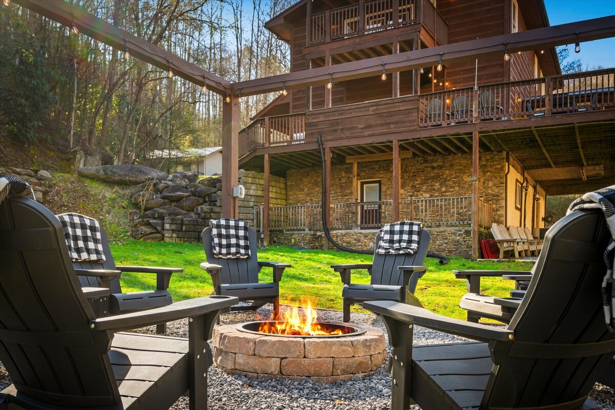 Photo 51 of Hot Tub ✩ Firepit ✩ Game Room ✩ 10 mins to Gatlinburg