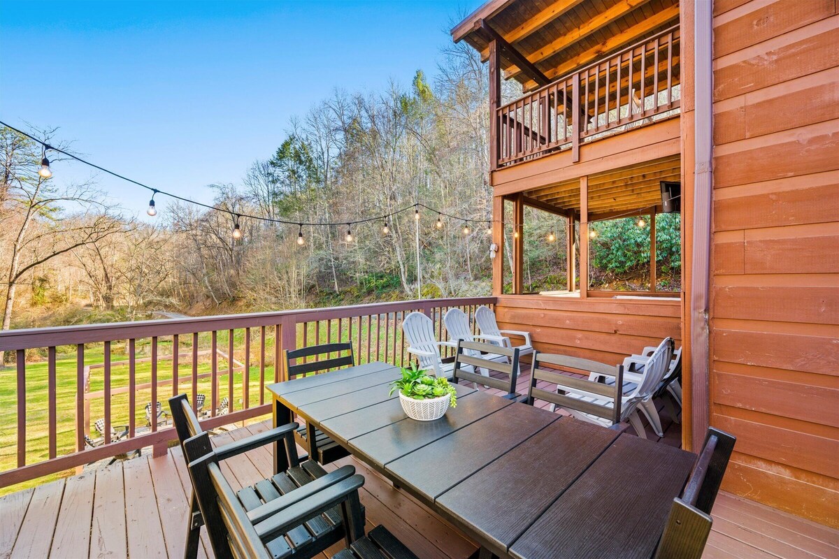 Photo 49 of Hot Tub ✩ Firepit ✩ Game Room ✩ 10 mins to Gatlinburg
