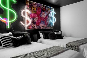 4 chambres, fer et planche à repasser, Wi-Fi gratuit, draps fournis
