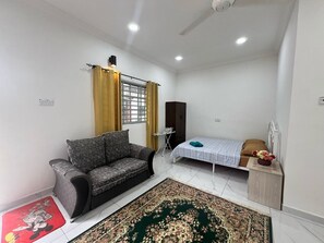 Habitación triple | Minibar y wifi gratis