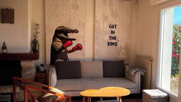 Télévision, livres, écrans d'ordinateur