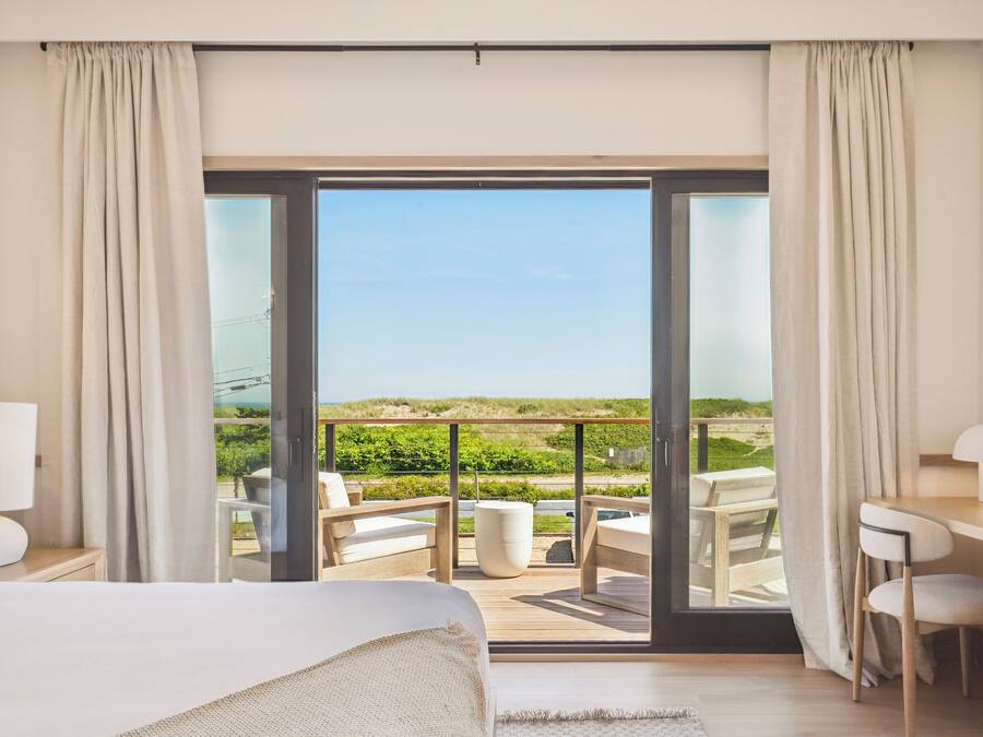 Ocean View King | Premium bedding, down duvets, pillow-top beds, blackout curtains