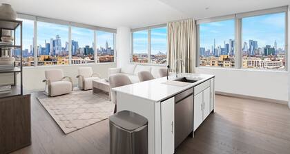Ultra Luxury Apt - Panoramic NYC View - Minutes to City