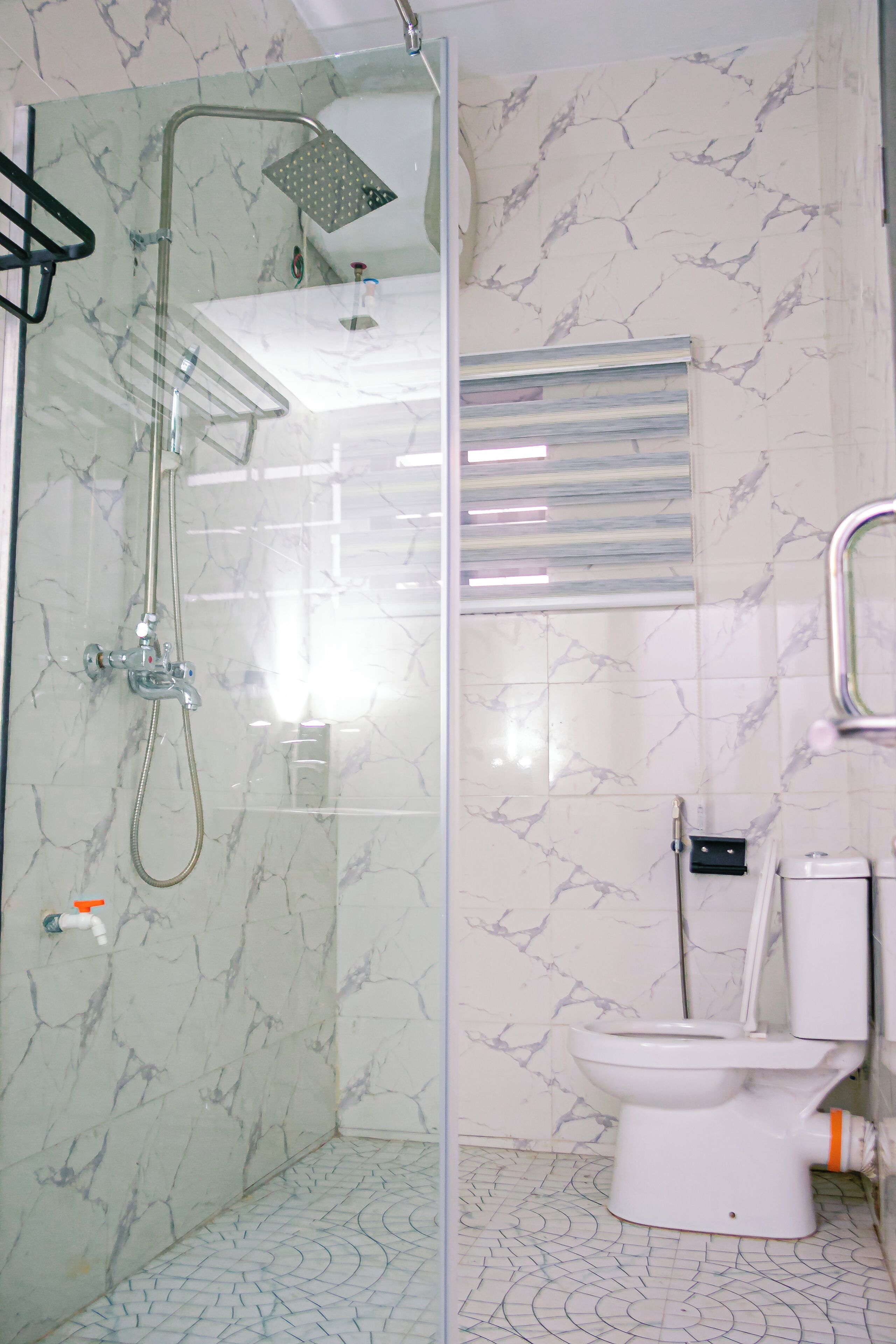 經典客房 | 浴室 | 花灑/浴缸組合、免費梳洗用品、提供毛巾、番梘