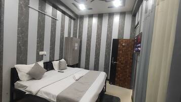 Soundproofing, free WiFi