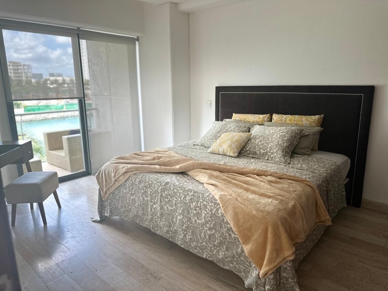 2 chambres, fer et planche à repasser, lit parapluie, Wi-Fi gratuit