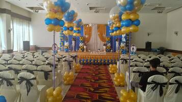 Banquet hall