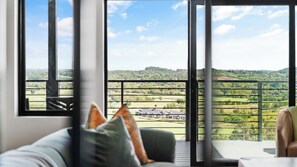 Interior - The Back Nine Retreat by Avantstay Private Golf Sim, Firepit & Mountain Views Near Dollywood (Sevierville)
