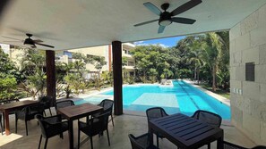 Pool - Beautiful apartment for rent Great location close to the beach, walking distance (Playa del Carmen)