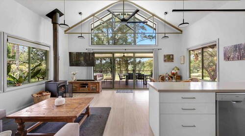 Owl House at Kangaroo Valley Golf & Country Retreat