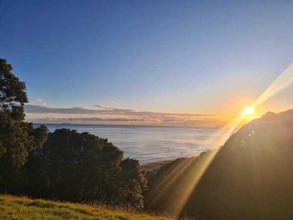 Miscellaneous - Your ReTreat with stunning ocean views (Pikowai)