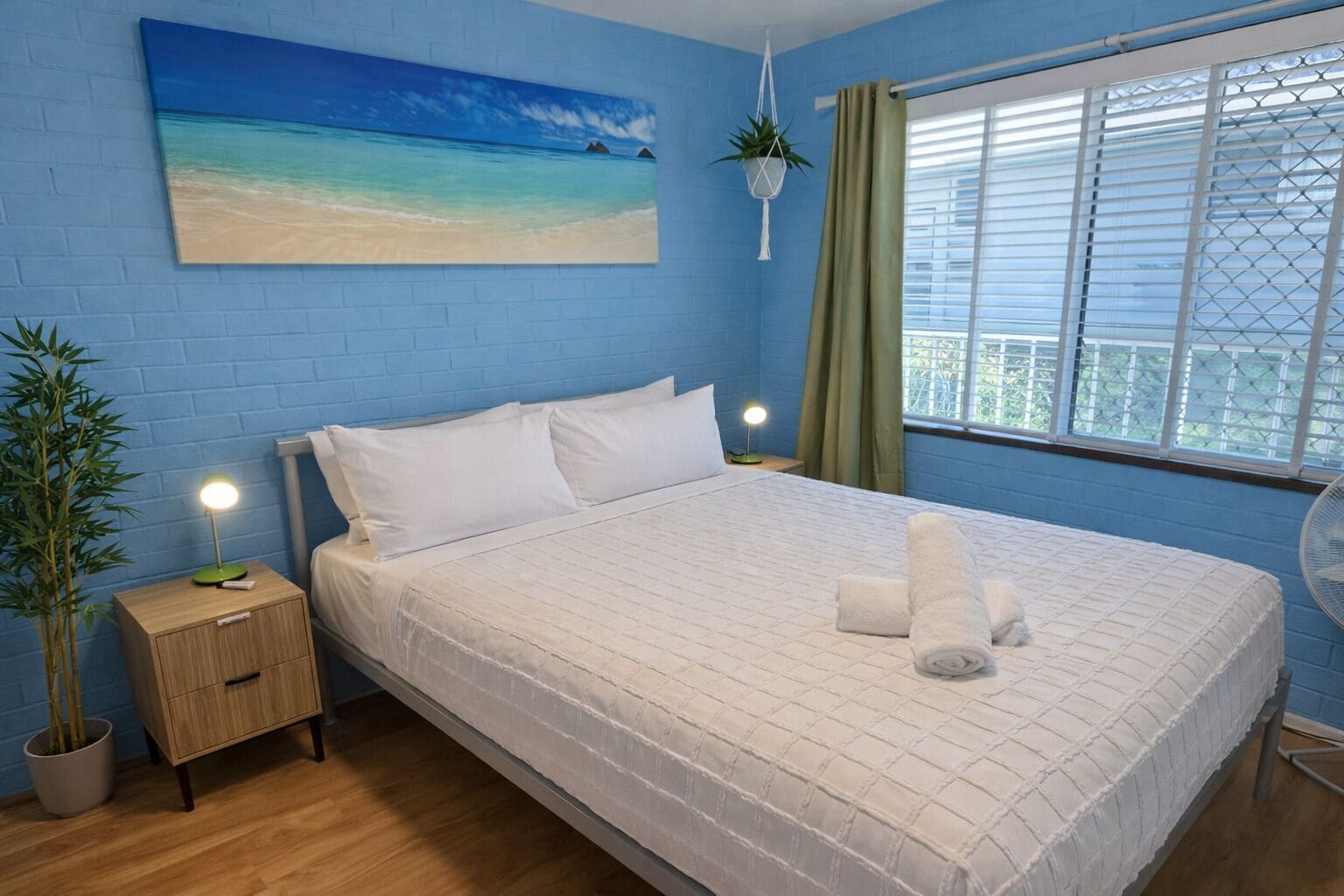 1 bedroom, iron/ironing board, internet, bed sheets