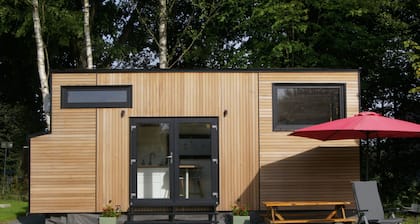 Tiny house de 2/4p en Gaume, proche des bois, ses sentiers (GR 129) et du golf