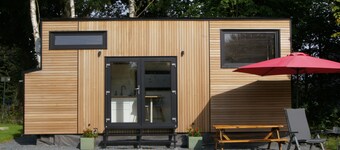 Tiny house 2/4p in Gaume, close to woods, trails (GR 129) and golf course