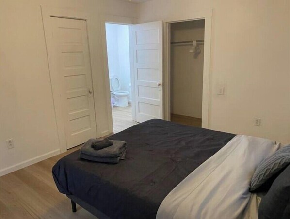 3 dormitorios, tabla de planchar con plancha, wifi y ropa de cama