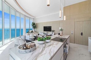 Réfrigérateur, four, lave-vaisselle