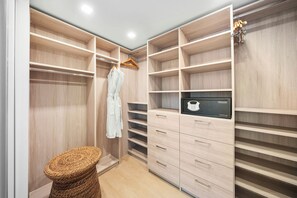 Interior - 1 Bedroom Private Residence at Roney Palace (Miami Beach)