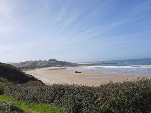 3-bedroom townhome in awesome San Vicente de la Barquera with WiFi