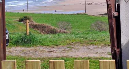 3-bedroom townhome in awesome San Vicente de la Barquera with WiFi