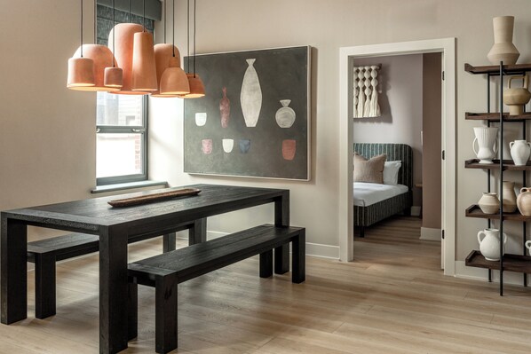 Dining - Stylish Artisan Loft w/Chic Design - The Potter (Philadelphia)