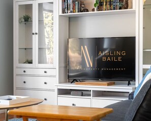 Smart TV, books