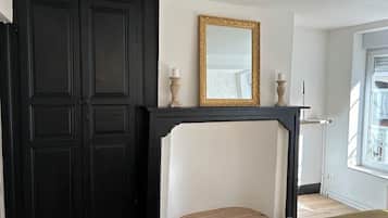 2 chambres, fer et planche Ă repasser, Wi-Fi, draps fournis