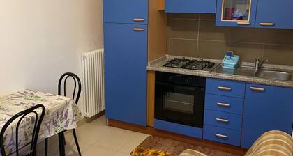 Two-room apartment opposite Coppito Hospital and University, 2.5 km from GDF