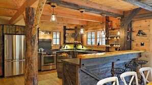Fridge, microwave, oven, stovetop - Les Chalets de Môh  (La Malbaie)
