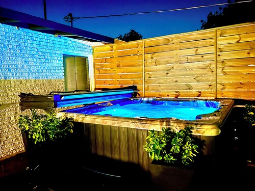 Sleep12-King4BR+Pool+HotTub+Pickleball+Bball+Arcde,SeaWrld,SixFlags,AirPt,DwnTwn