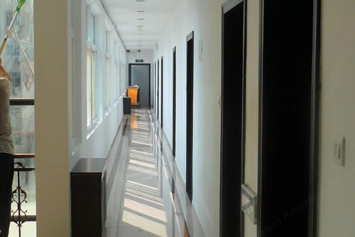 Jinse Hepan Business Hotel