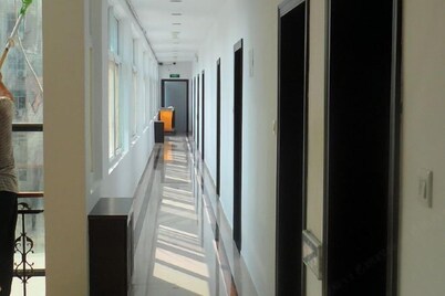 Jinse Hepan Business Hotel