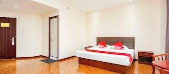 Jinse Hepan Business Hotel