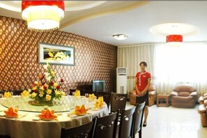 Unclassified image, 4 of 13, button - Jinse Hepan Business Hotel (Tongcheng)