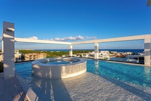 Piscine extérieure, piscine chauffée