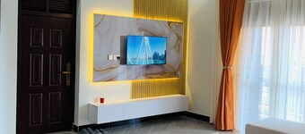 The Michelle Suite