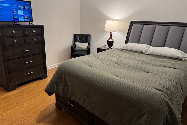 3 chambres, accès au Wi-Fi (inclus), literie fournie