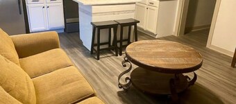 Clean & Cozy 3 Bedroom/2 Bathroom Brick house Near TTU & UMC