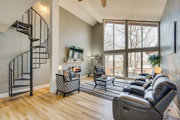 Osage Beach Vacation Rental | 4BR | 3BA | 2,700 Sq Ft | 1 Step to Enter