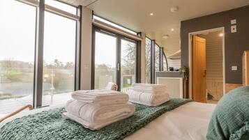 3 slaapkamers, een bureau, gratis wifi, beddengoed