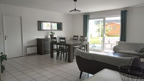 Smart TV, DVD player, books