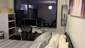 1 bedroom, iron/ironing board, WiFi, bed sheets