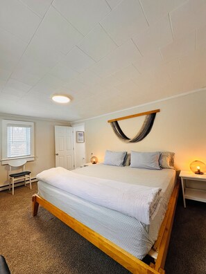 2 Schlafzimmer, Zimmersafe, Schreibtisch, Bügeleisen/Bügelbrett