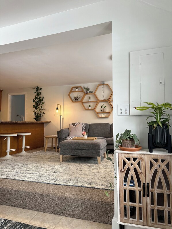 Interior - Charming Coastal Escape near Wickford, RI.
Close to beaches and coastal charm! (North Kingstown)