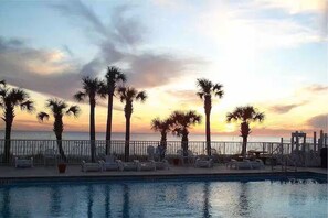 Outdoor pool, a heated pool