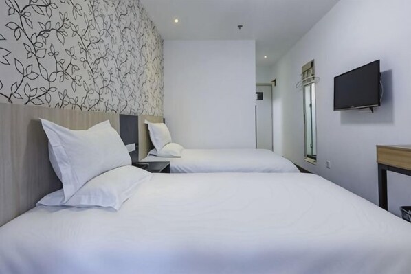 Room - Red House Hotel (Shanghai Red House Hospital Lujiabang Road Subway Station Branch) (Shanghai)