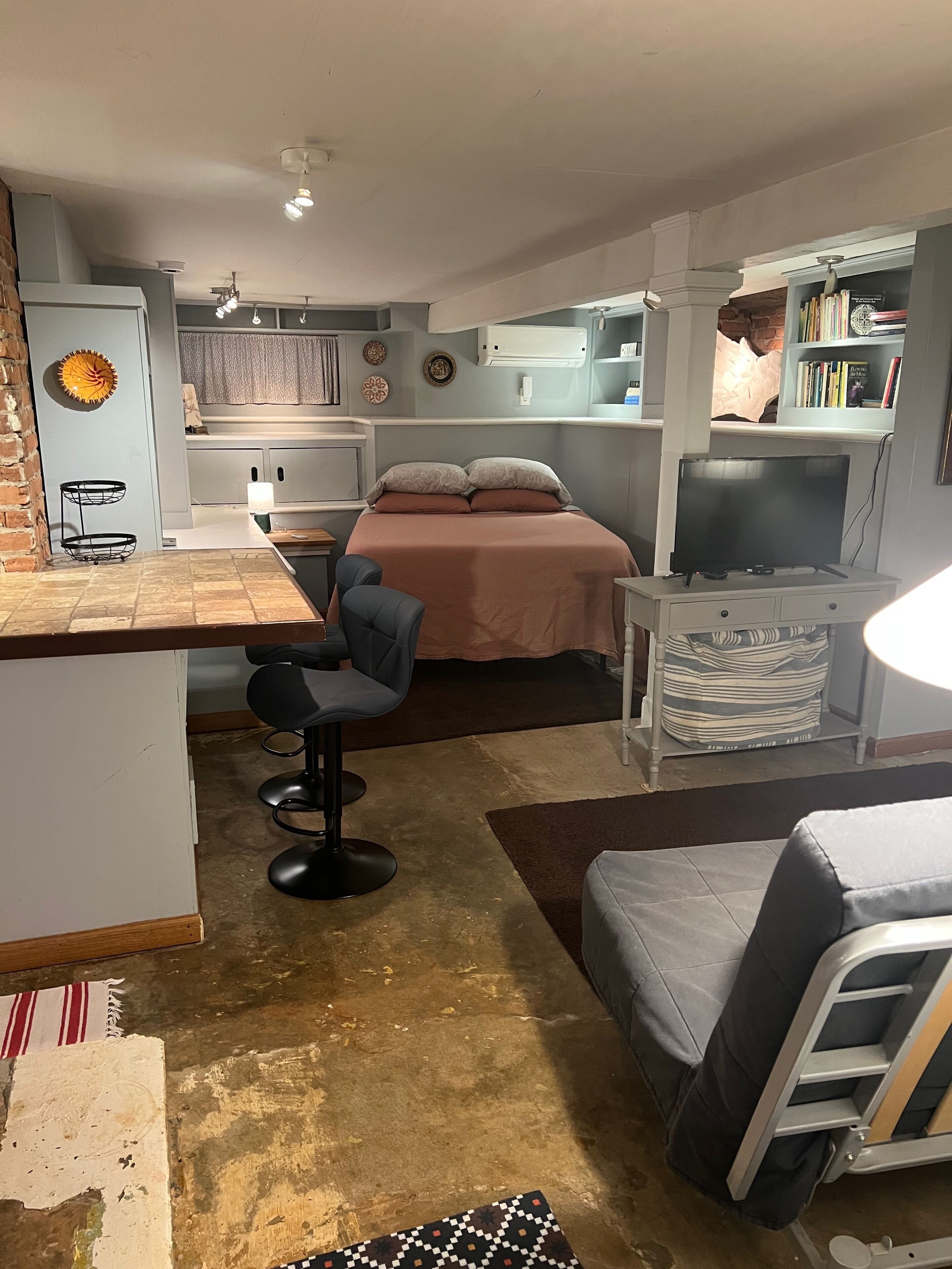 1 bedroom, iron/ironing board, WiFi, bed sheets