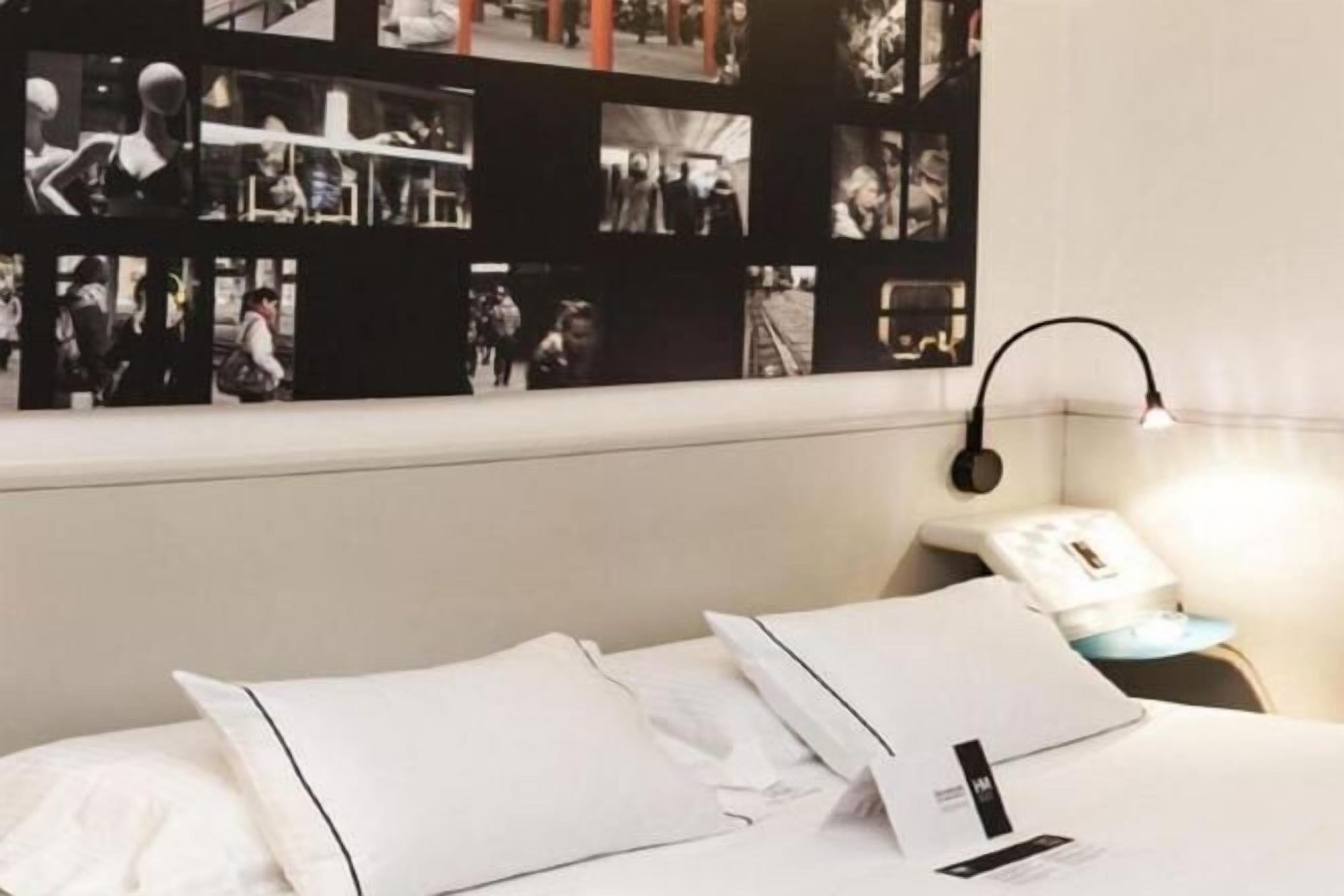 Minibar, coffres-forts dans les chambres, décoration personnalisée